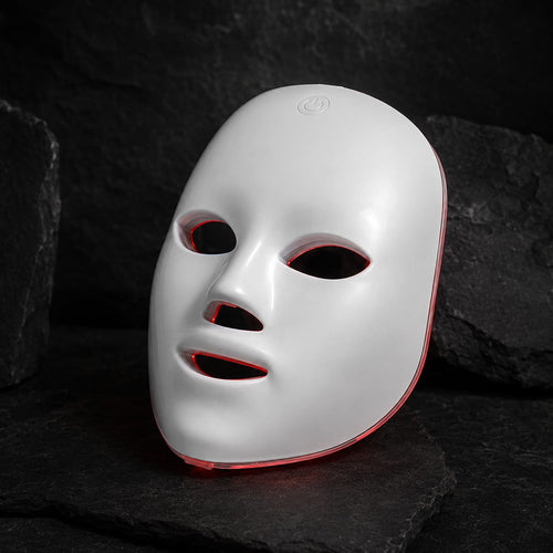 AscendLab LED Mask — detal sztywnej obudowy i podświetlenia